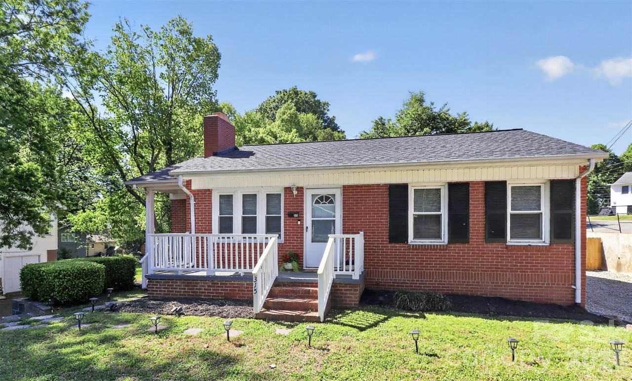 315 4th Avenue - Photo 1
