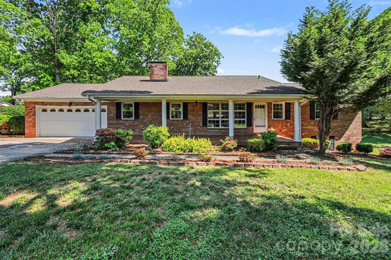 2115 Candlewood Drive - Photo 1