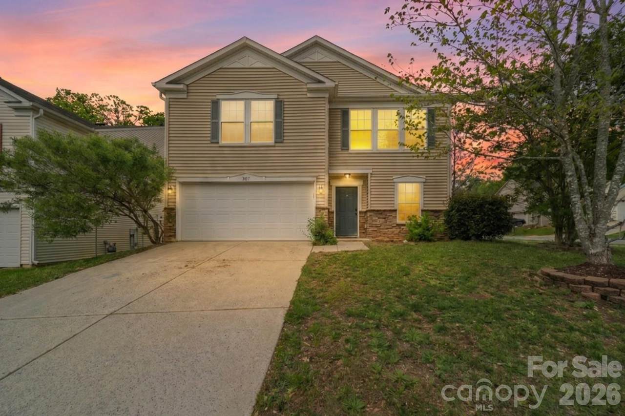 2902 Royal Fern Lane - Photo 1