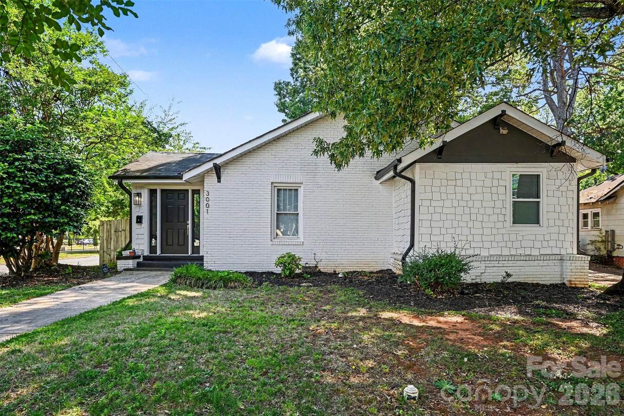 3001 Tuckaseegee Road - Photo 1