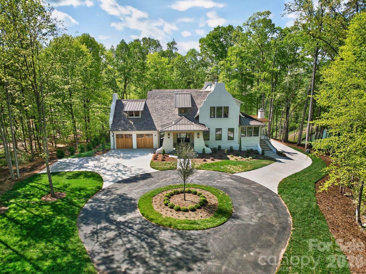 1052 Ventosa Drive - Photo 1