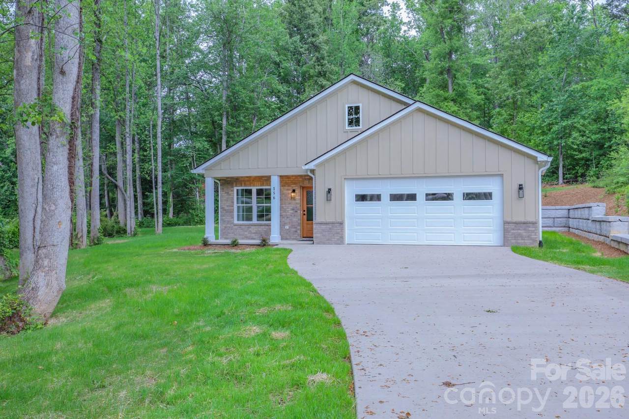 156 Oakdale Drive - Photo 1