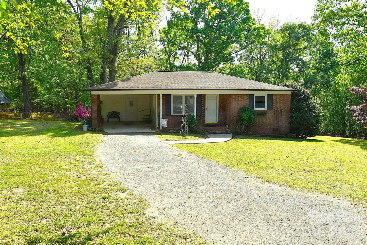 217 Redwood Lane - Photo 1