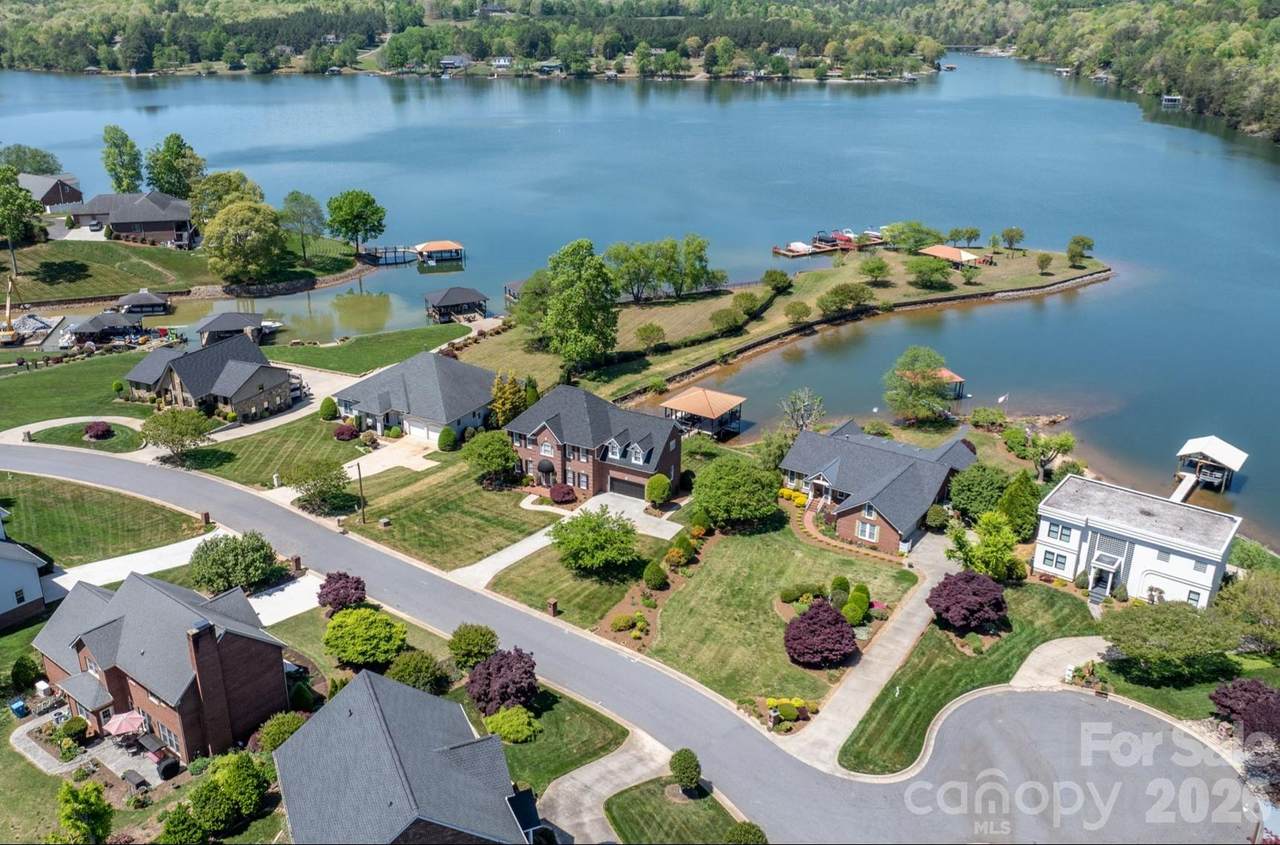 215 Iswa Drive - Photo 1
