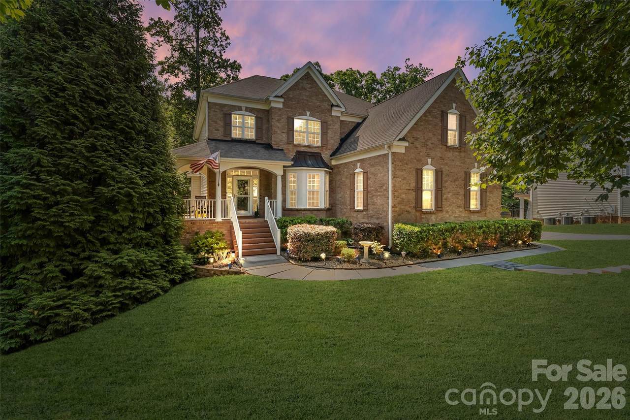 120 Harrison Point Court - Photo 1