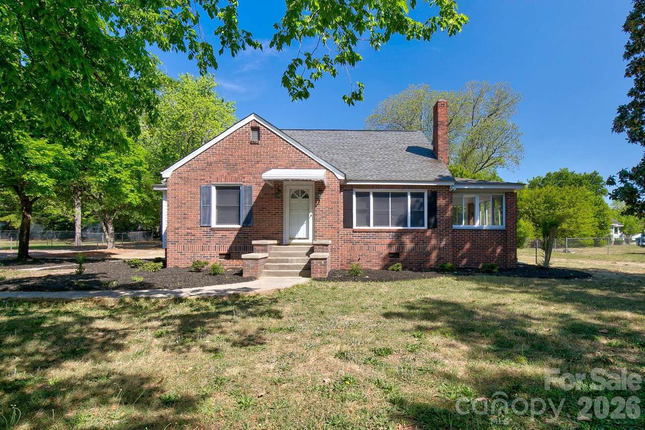 409 Maynard Street - Photo 1
