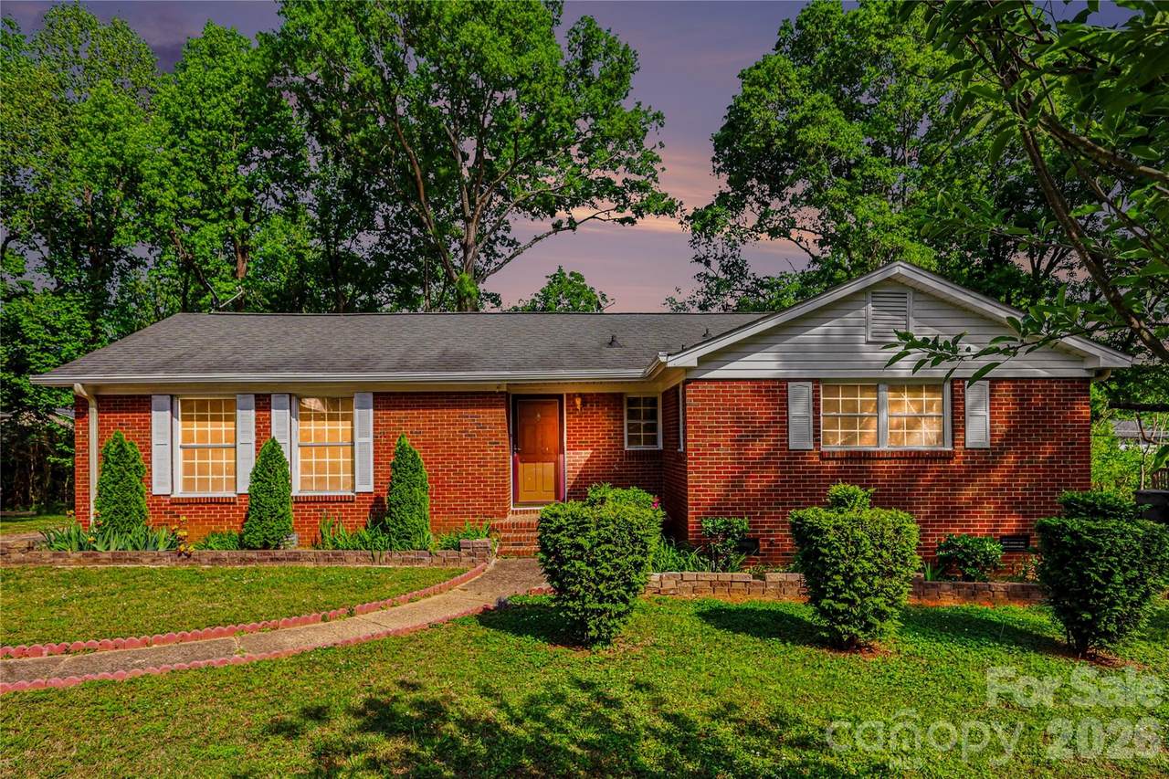 3220 Wiseman Drive - Photo 1