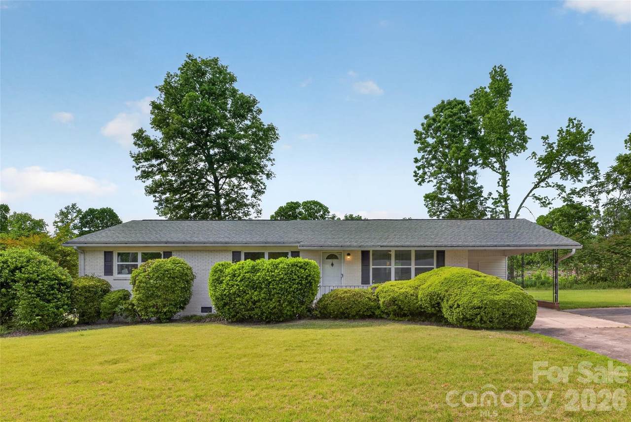 4429 Dawnwood Drive - Photo 1