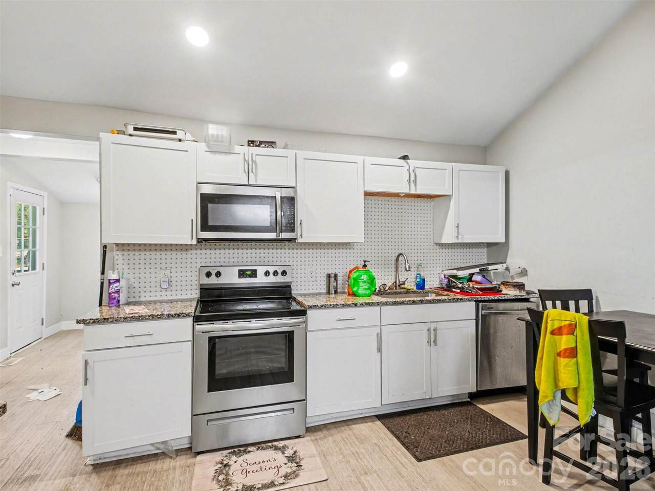 92 Saint Charles Avenue - Photo 1