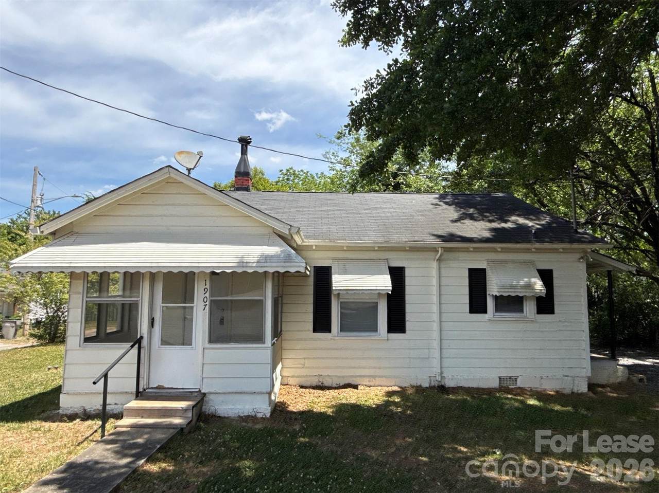1907 Elm Street - Photo 1