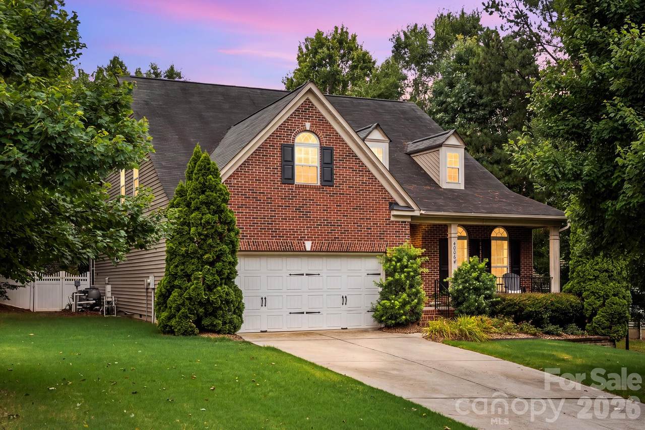 4006 Hickory View Drive - Photo 1