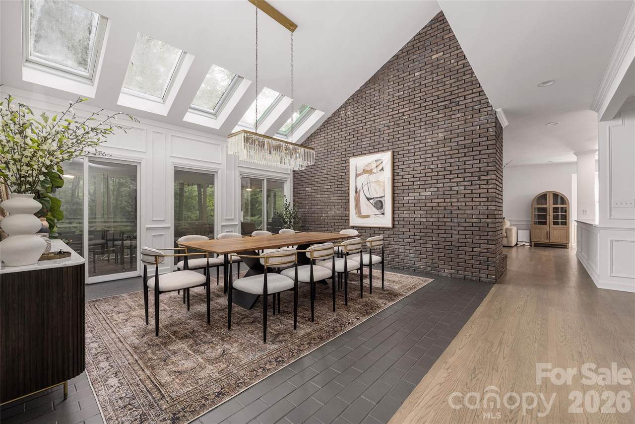 1800 Chestnut Lane - Photo 1