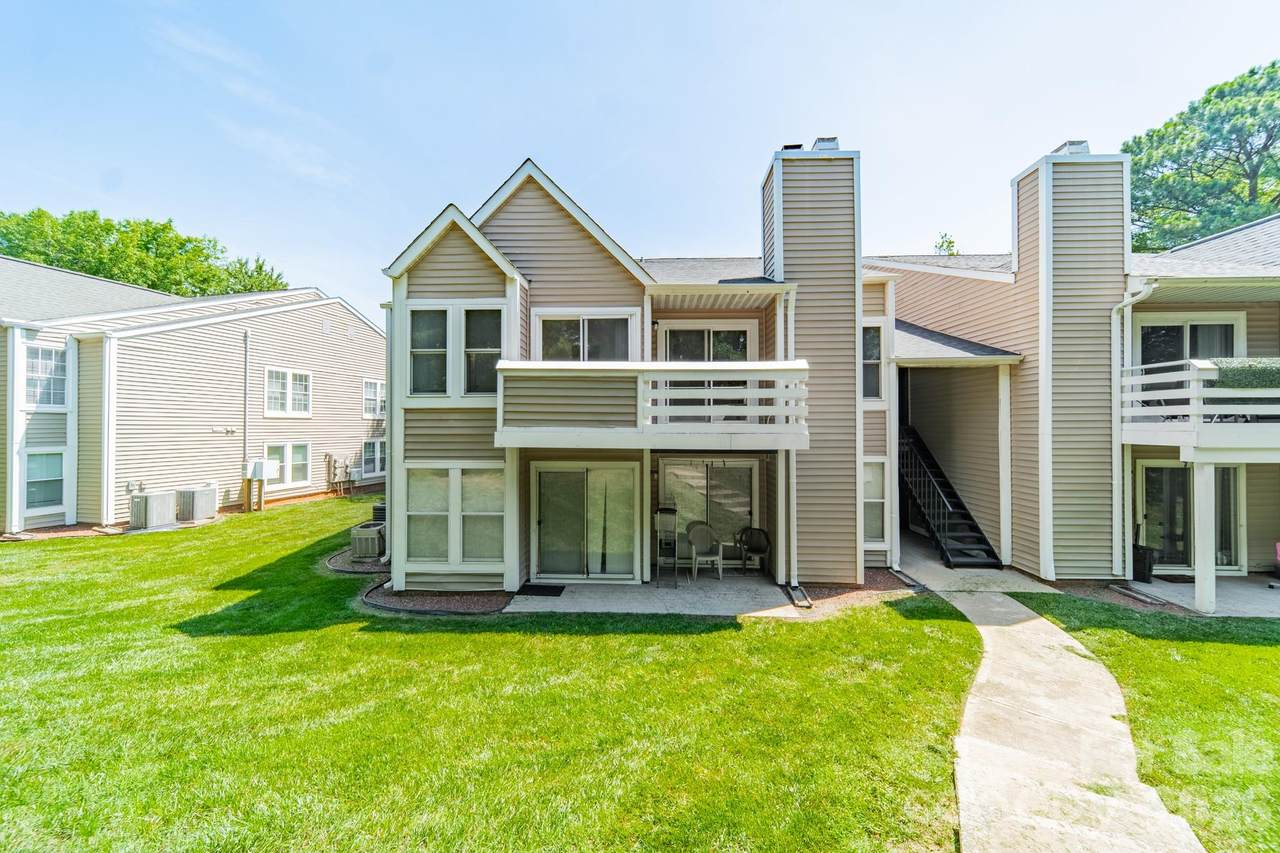 9605 Vinca Circle - Photo 1