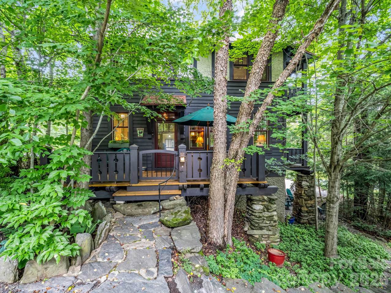 46 Cheshire Drive - Photo 1