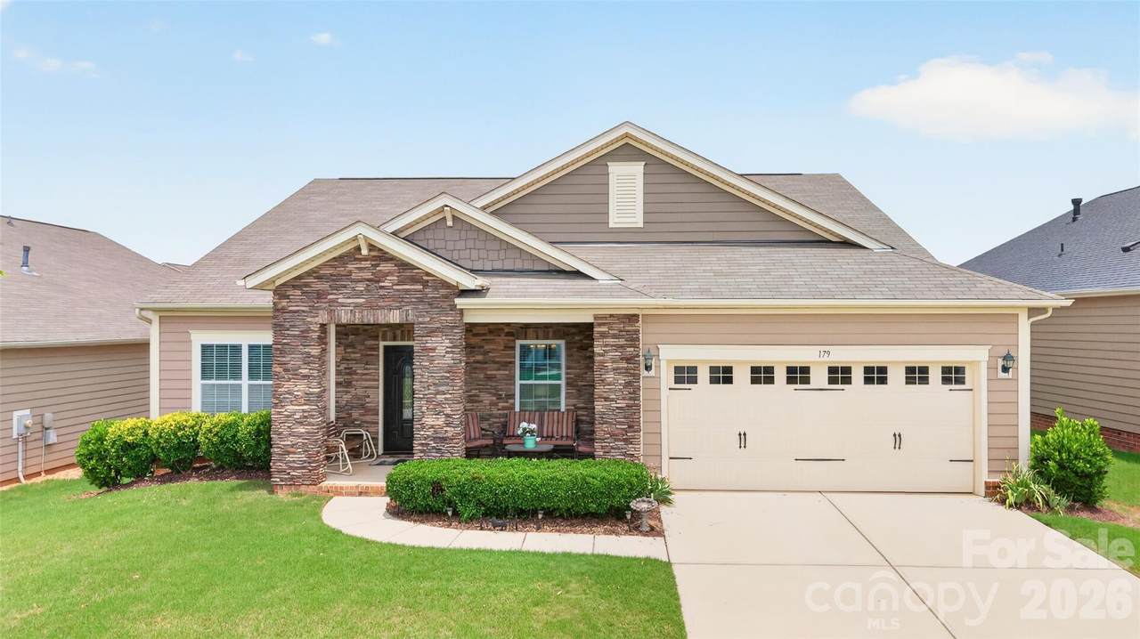 179 Glastonbury Drive - Photo 1