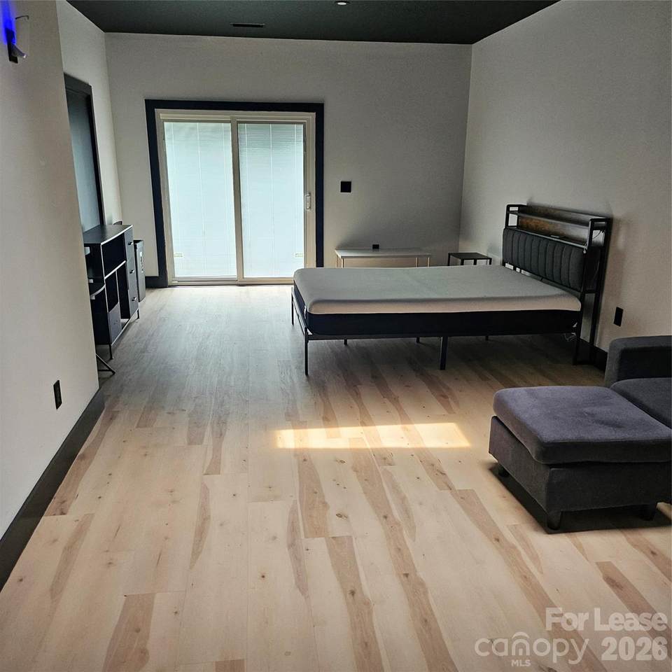 1002 Crawford Road - Photo 1