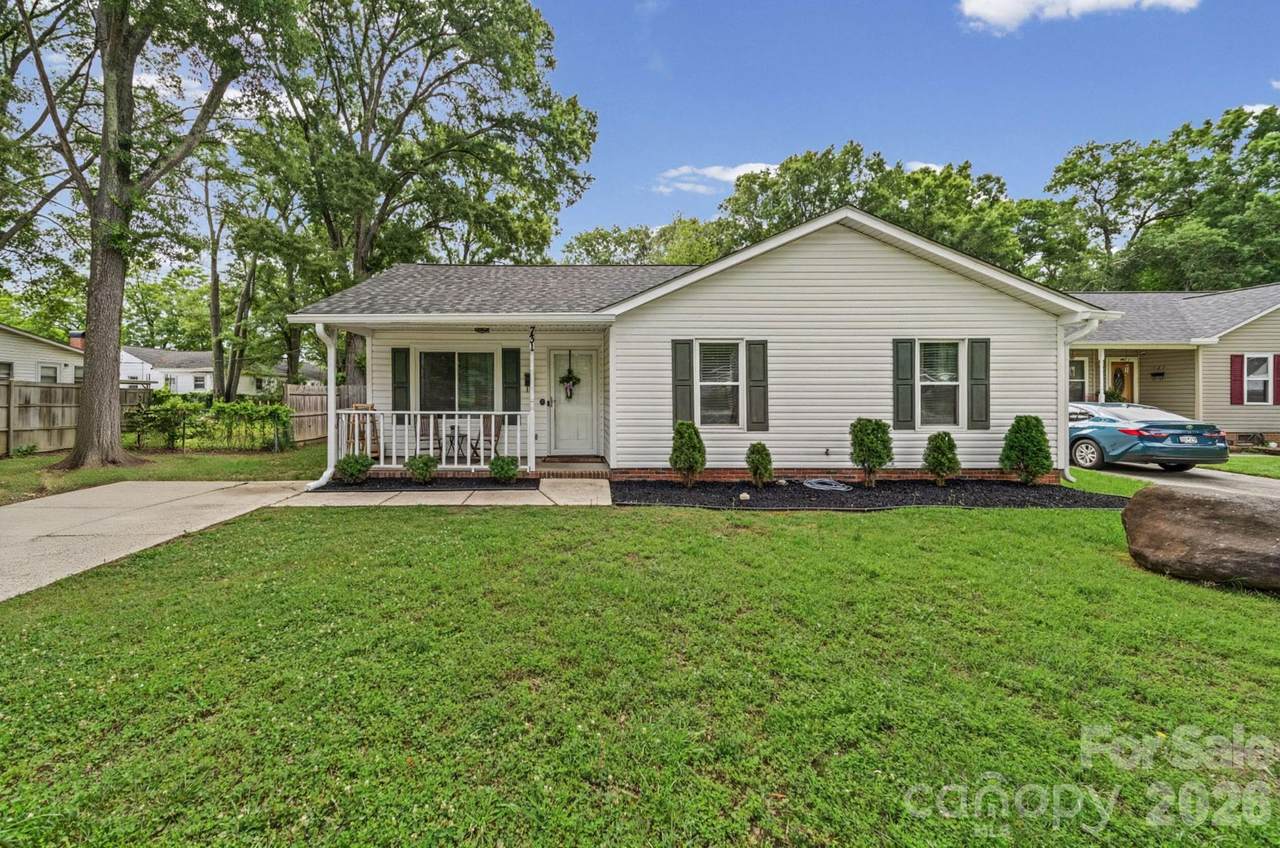731 Cavendish Court - Photo 1