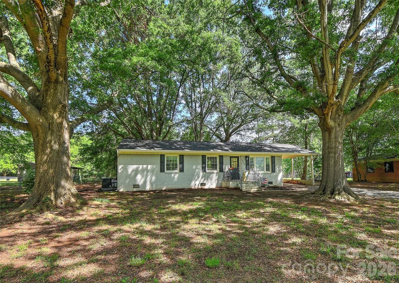 2515 Carroll Street - Photo 1