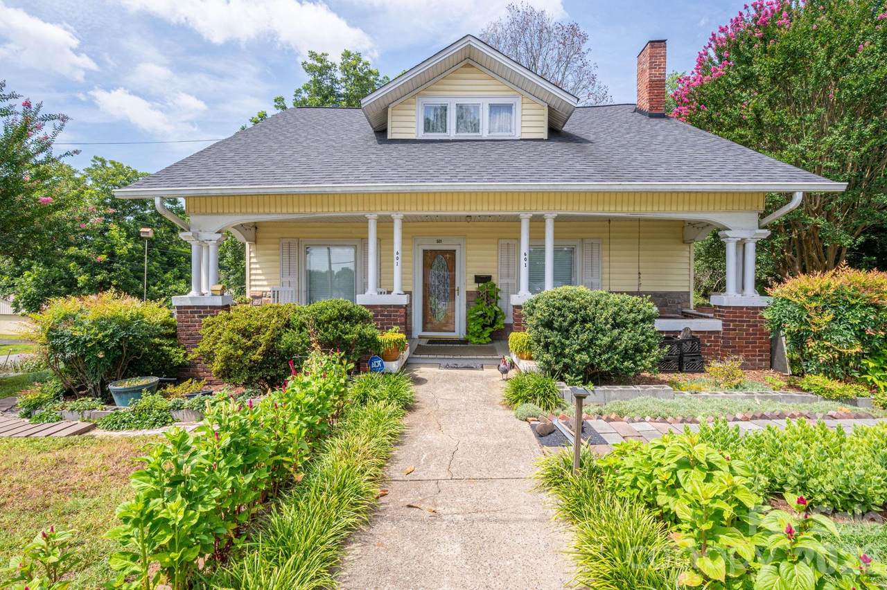 601 Forney Avenue - Photo 1