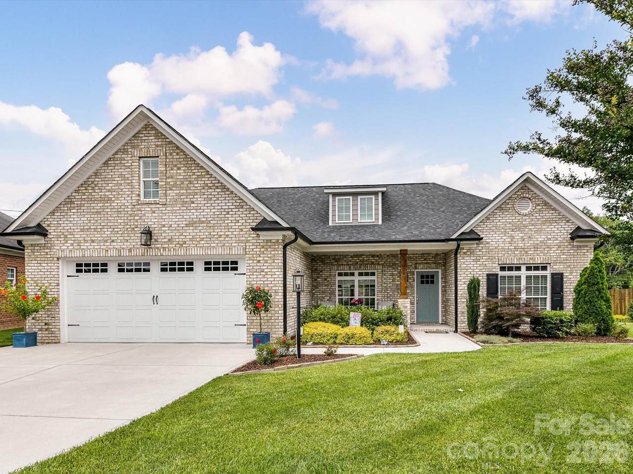 260 Lagoda Drive - Photo 1