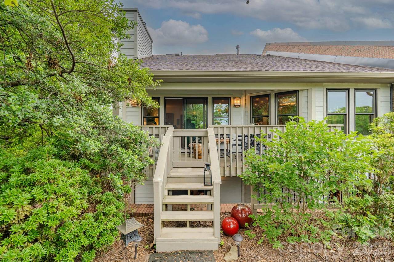 77 Chestnut Street - Photo 1