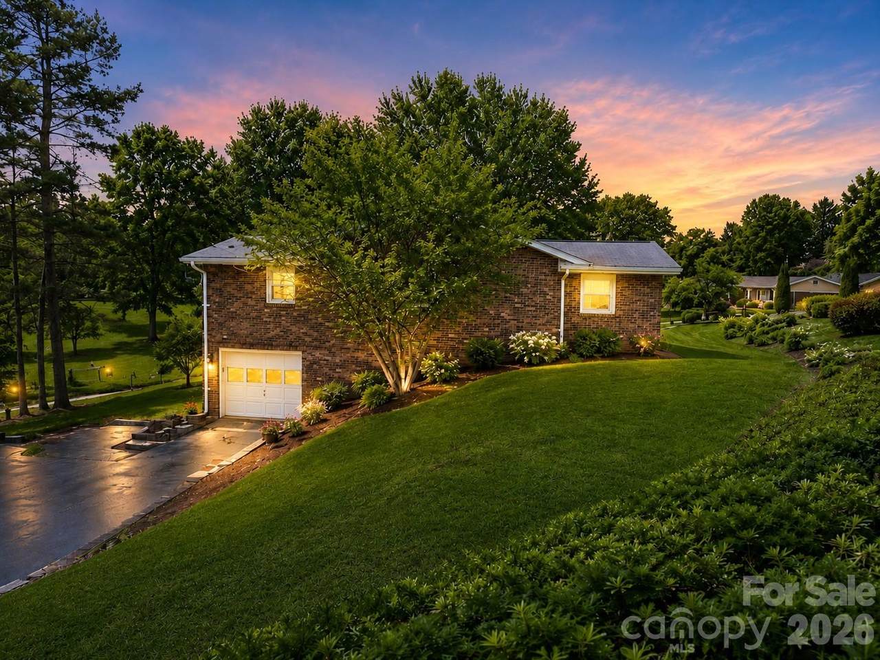 114 Falling Waters Road - Photo 1