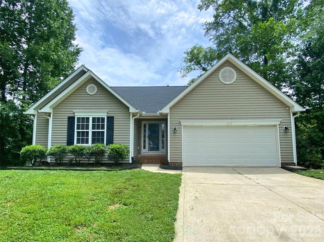 617 Reed Creek Road - Photo 1