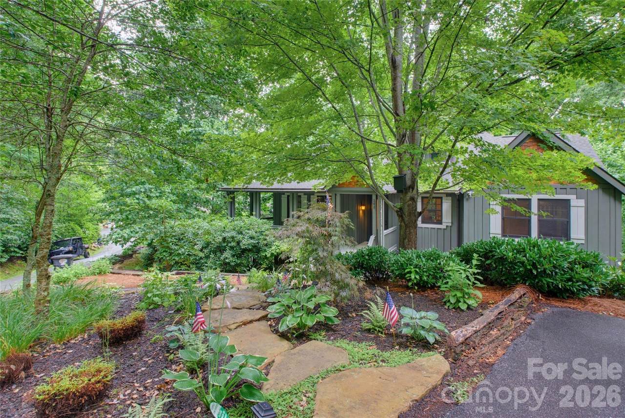 298 Hedgewood Drive - Photo 1