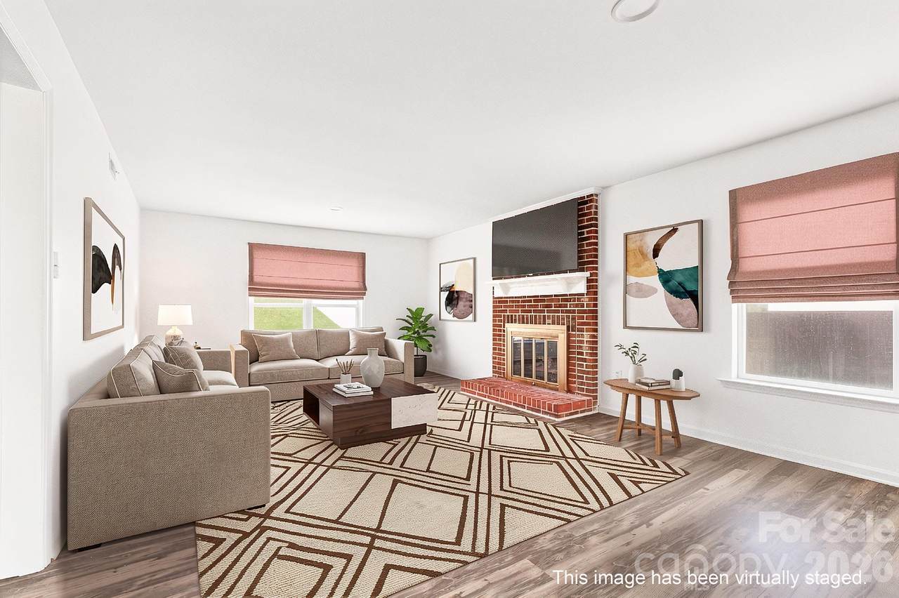 616 Silversmith Lane - Photo 1
