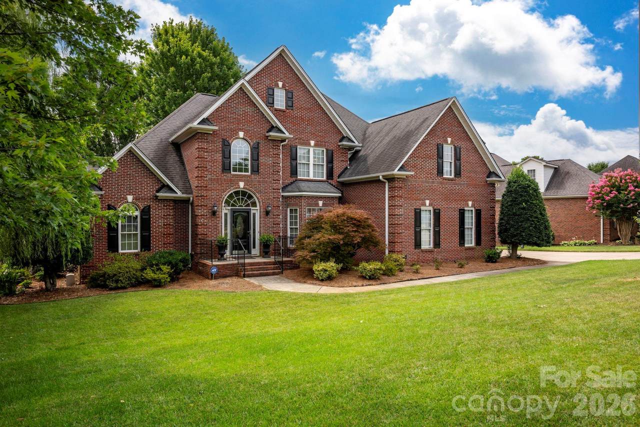 5523 Weavers Row - Photo 1