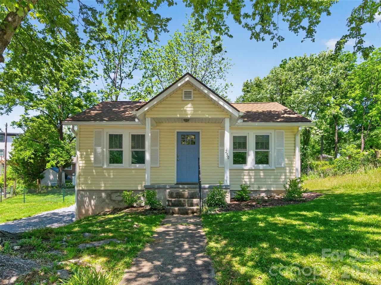 250 Oakdale Street - Photo 1
