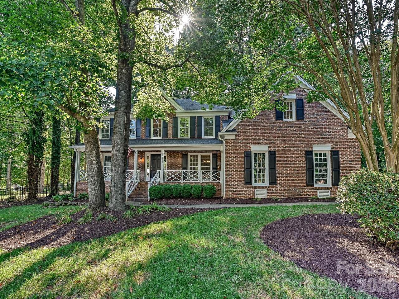 12903 Fallcross Court - Photo 1