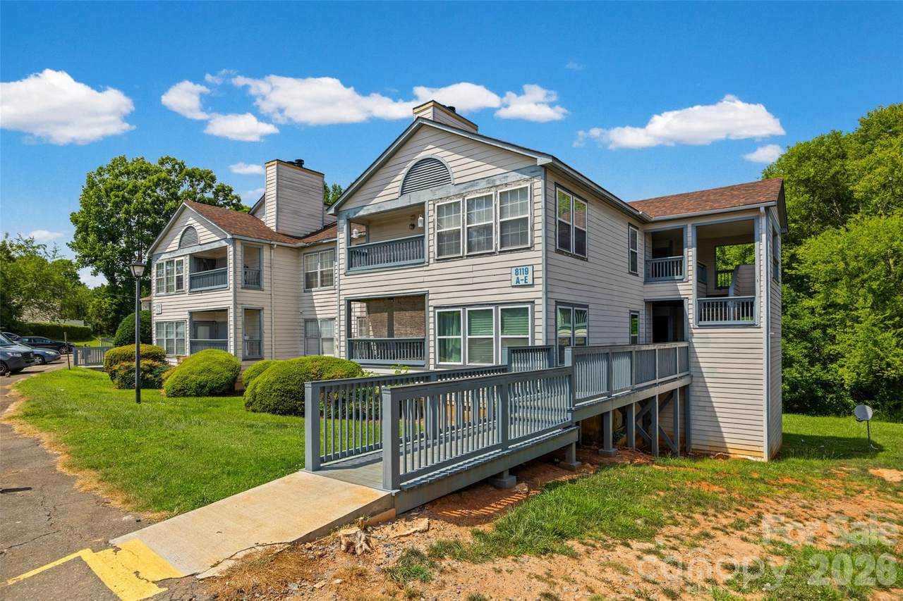 8119 Tremaine Court - Photo 1