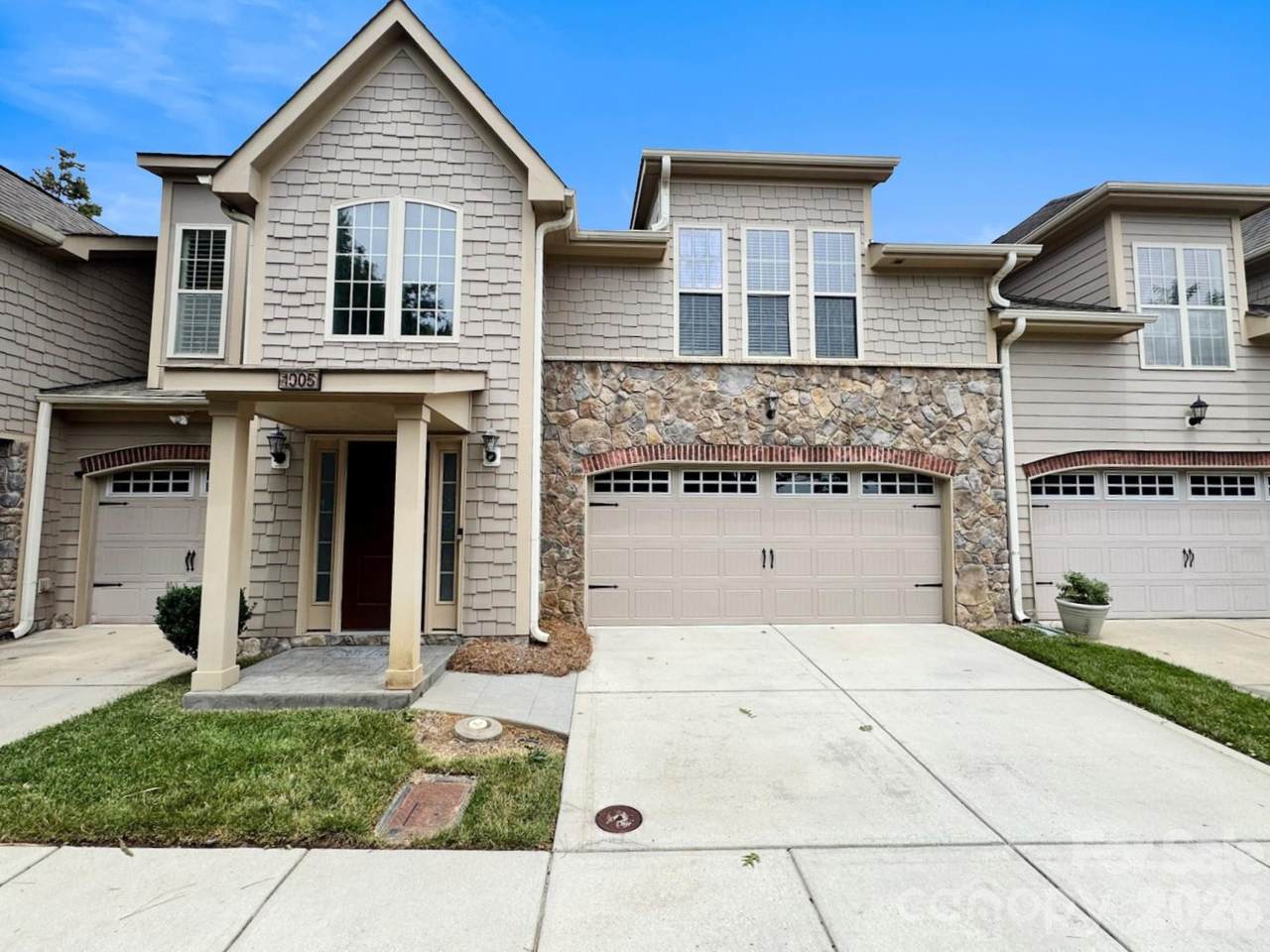 1005 Stuarts Landing Drive - Photo 1
