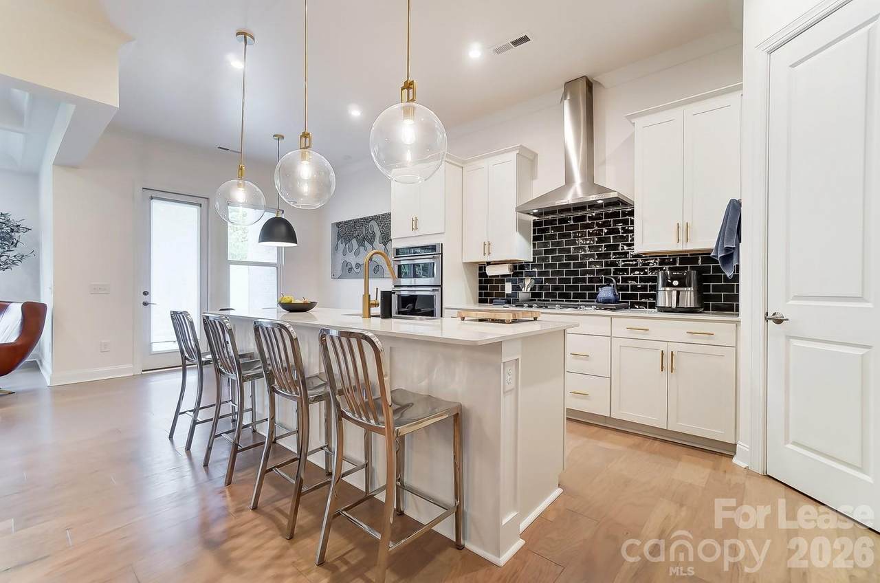 131 Heathbrook Lane - Photo 1