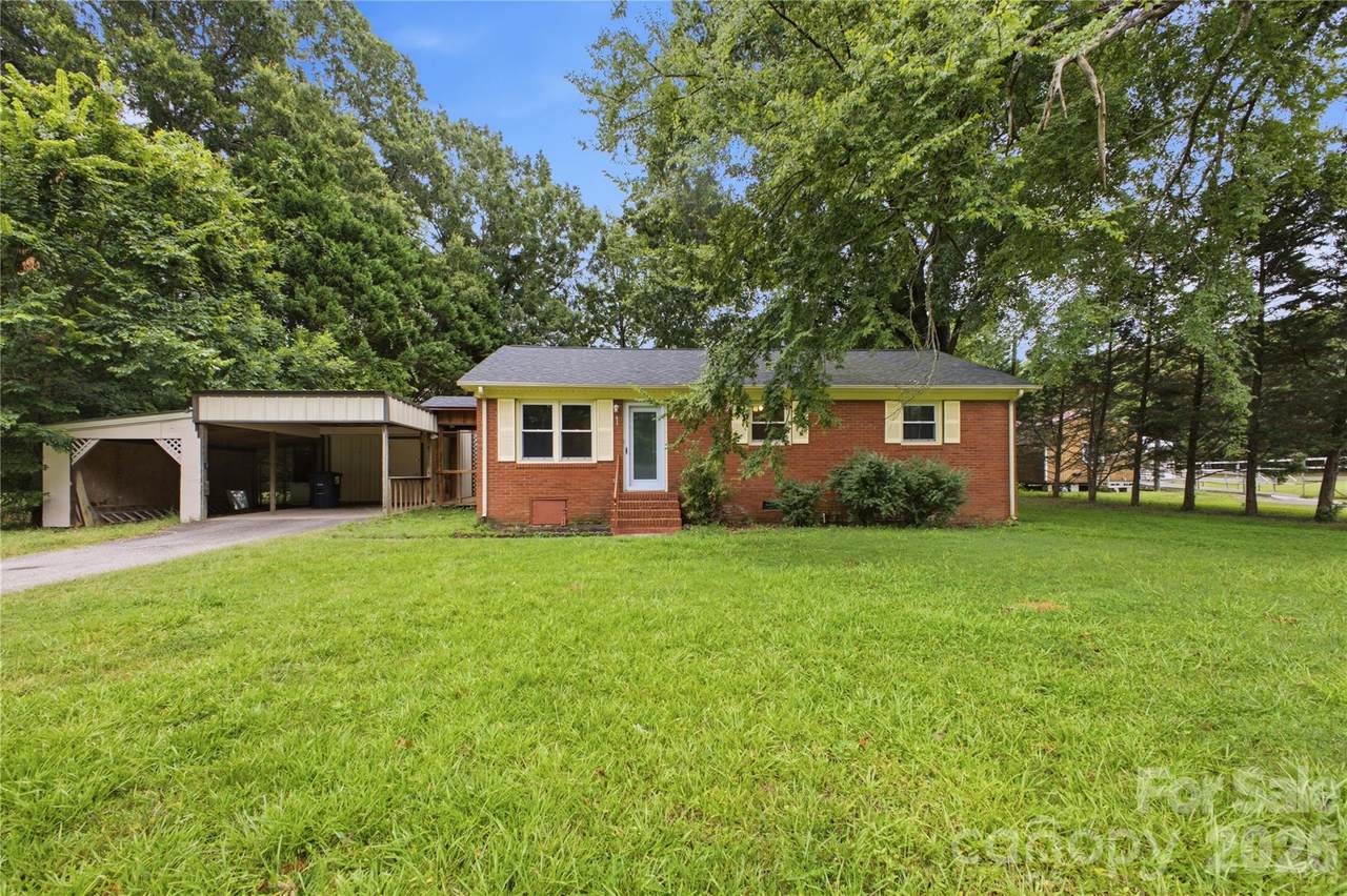 325 Grover Moore Place - Photo 1