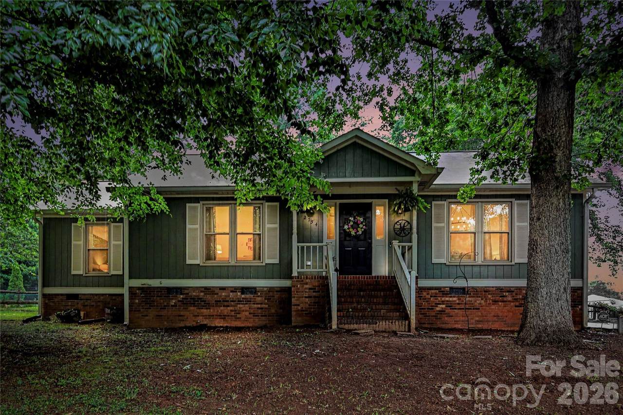 2754 Stockwood Drive - Photo 1