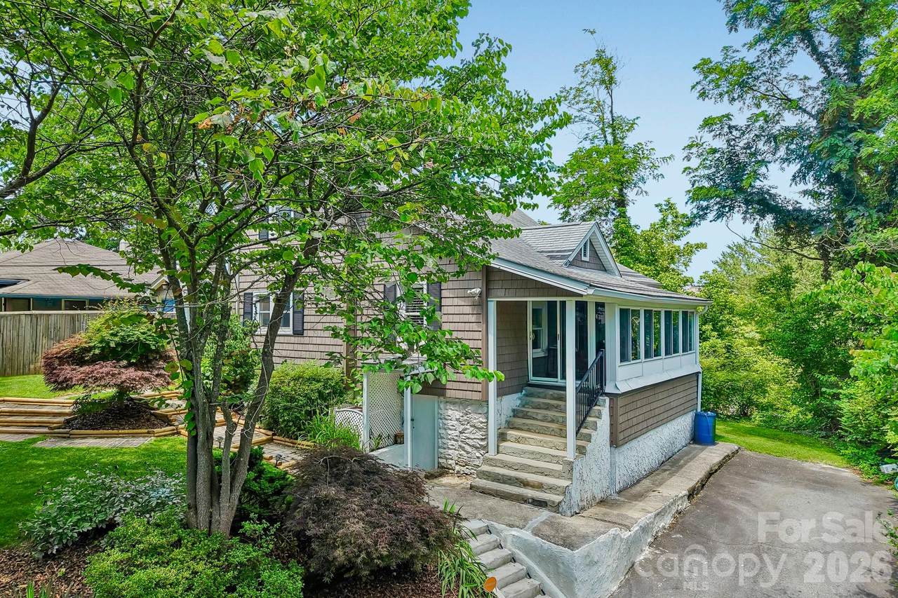 23 Tuskeegee Street - Photo 1
