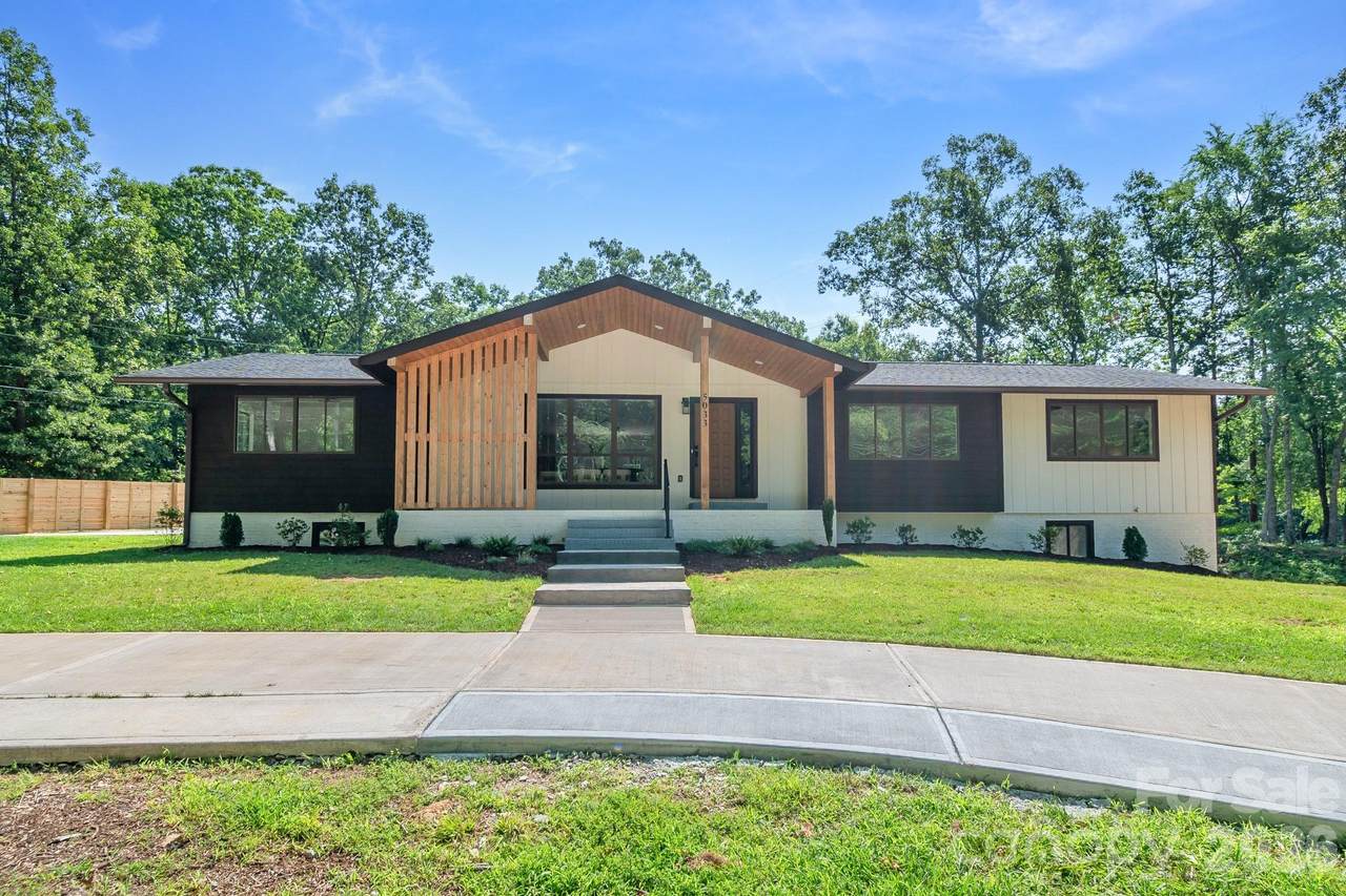 5033 Waxhaw Indian Trail Road - Photo 1