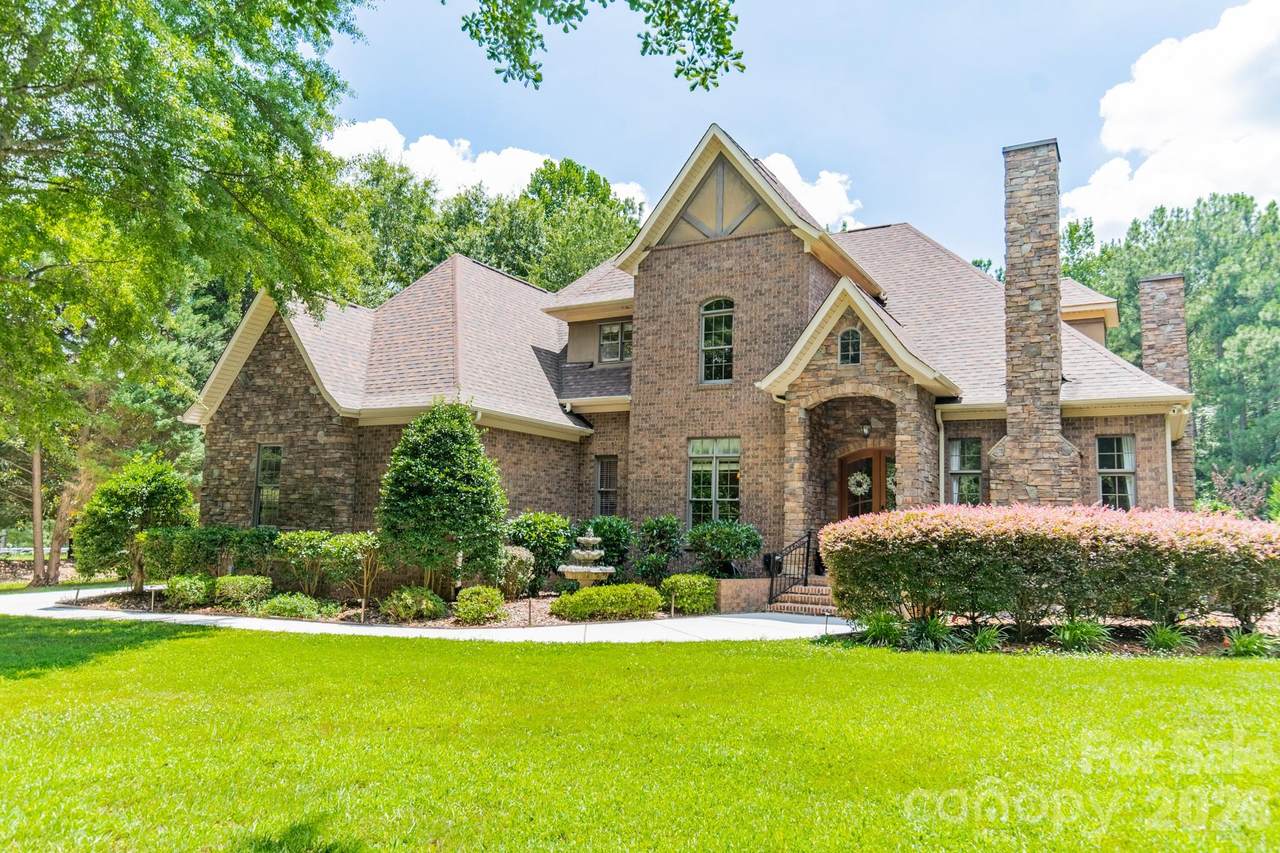 215 Blue River Road - Photo 1