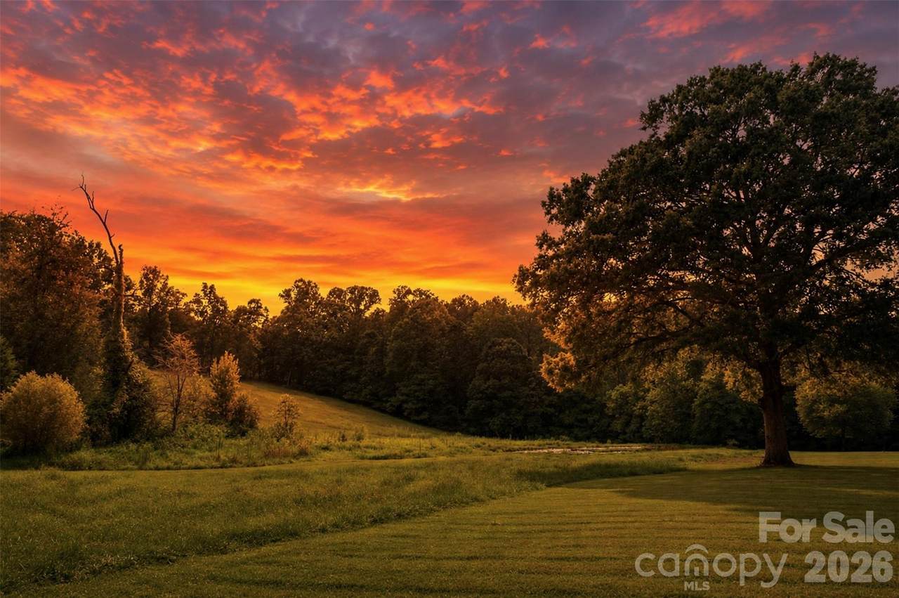 https://bt-photos.global.ssl.fastly.net/cmls/1280_boomver_2_4399764-1.jpg