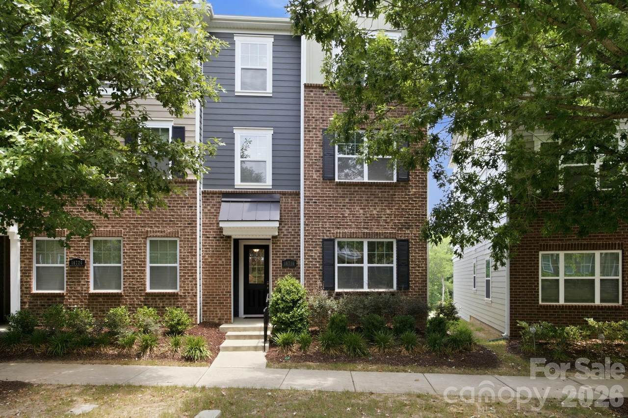 16716 Summers Walk Boulevard - Photo 1