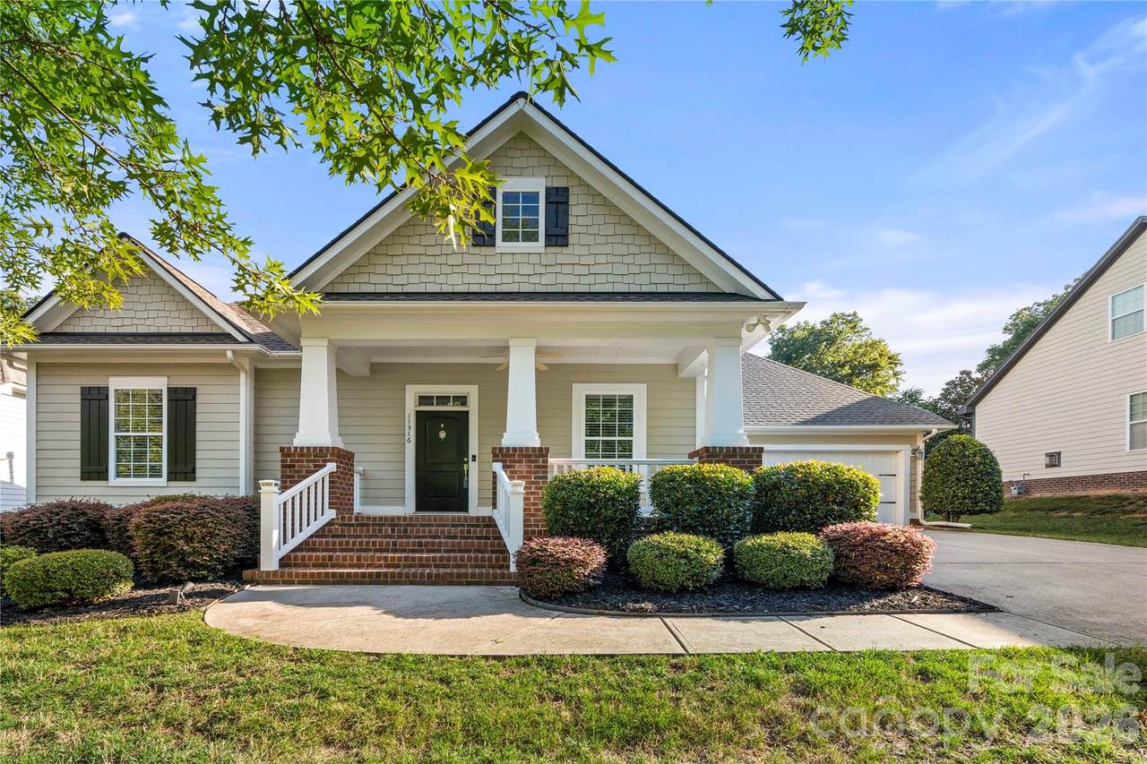 11316 Warfield Avenue - Photo 1
