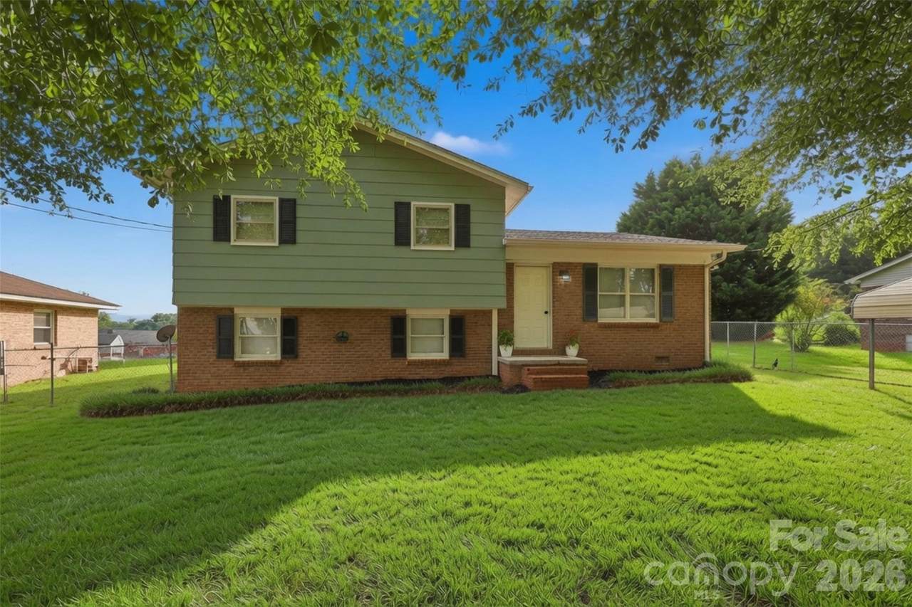 1237 Venus Street - Photo 1