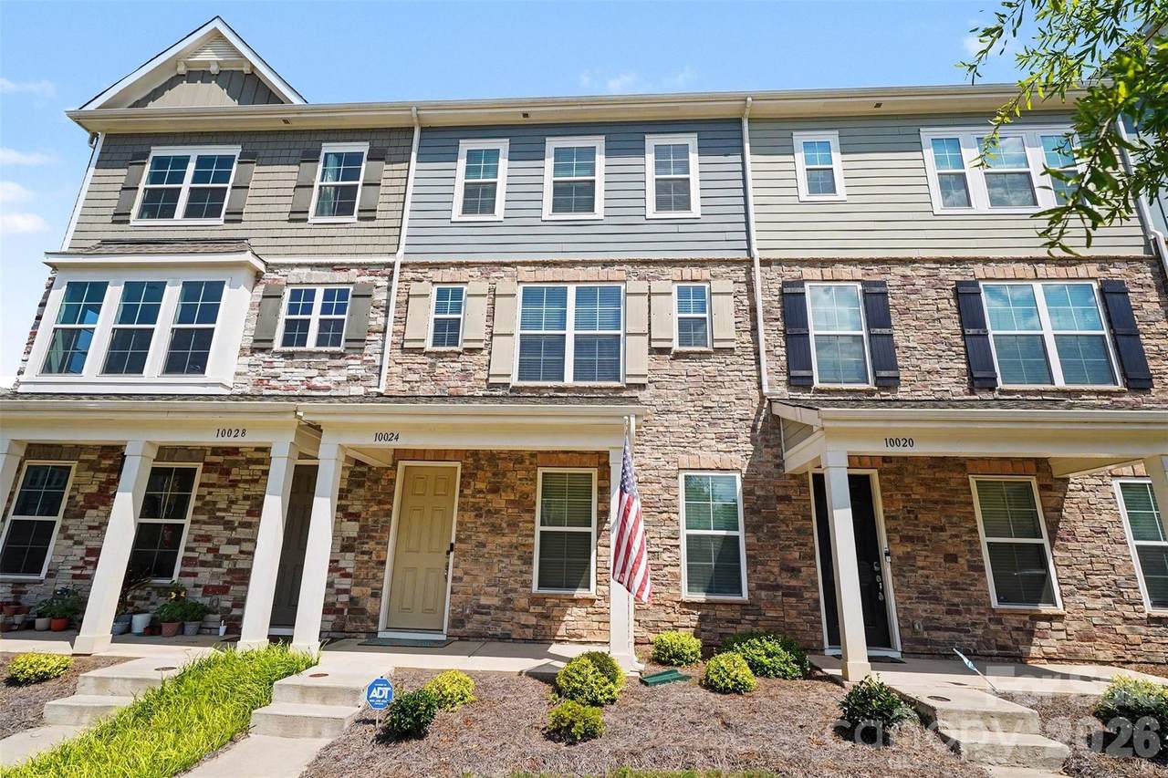10024 Hemingway Place - Photo 1