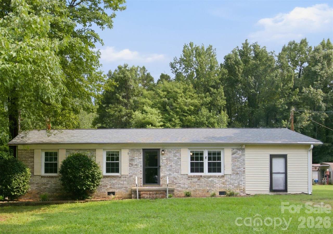 204 Milton Street - Photo 1