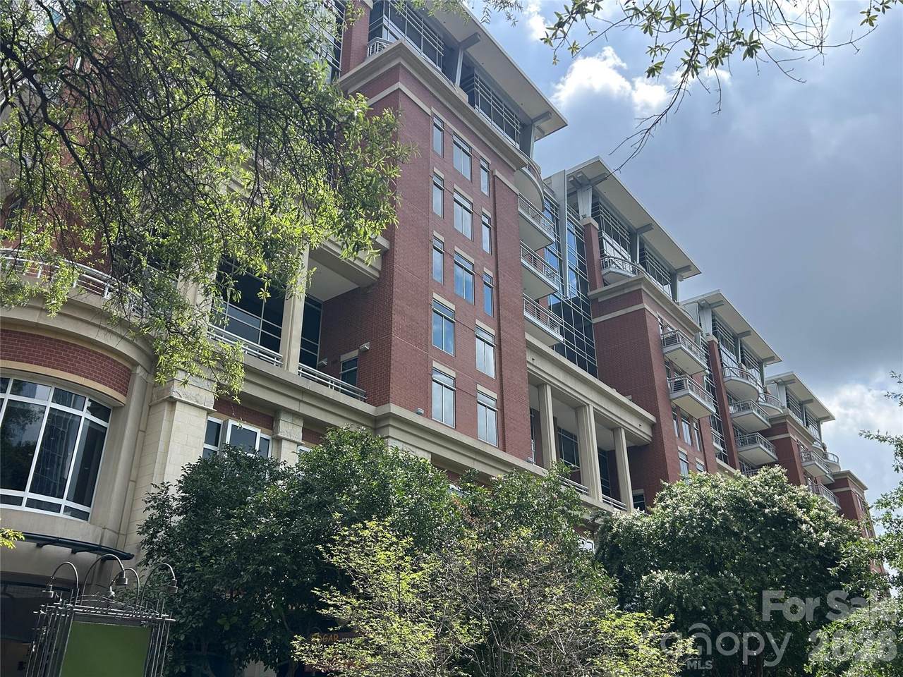 435 Tryon Street - Photo 1