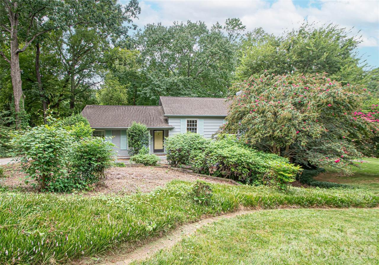 6836 Ronda Avenue - Photo 1