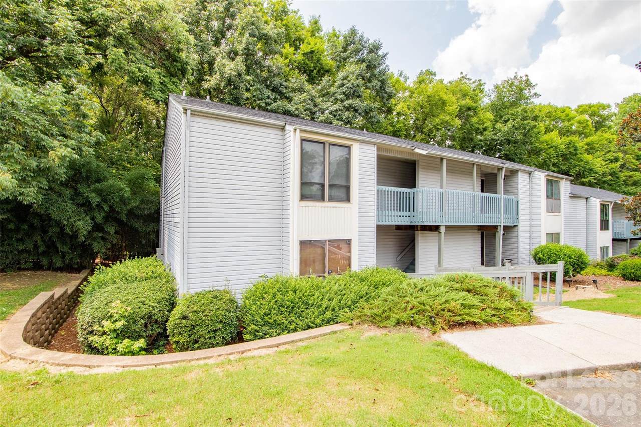 11064 Harrowfield Road - Photo 1