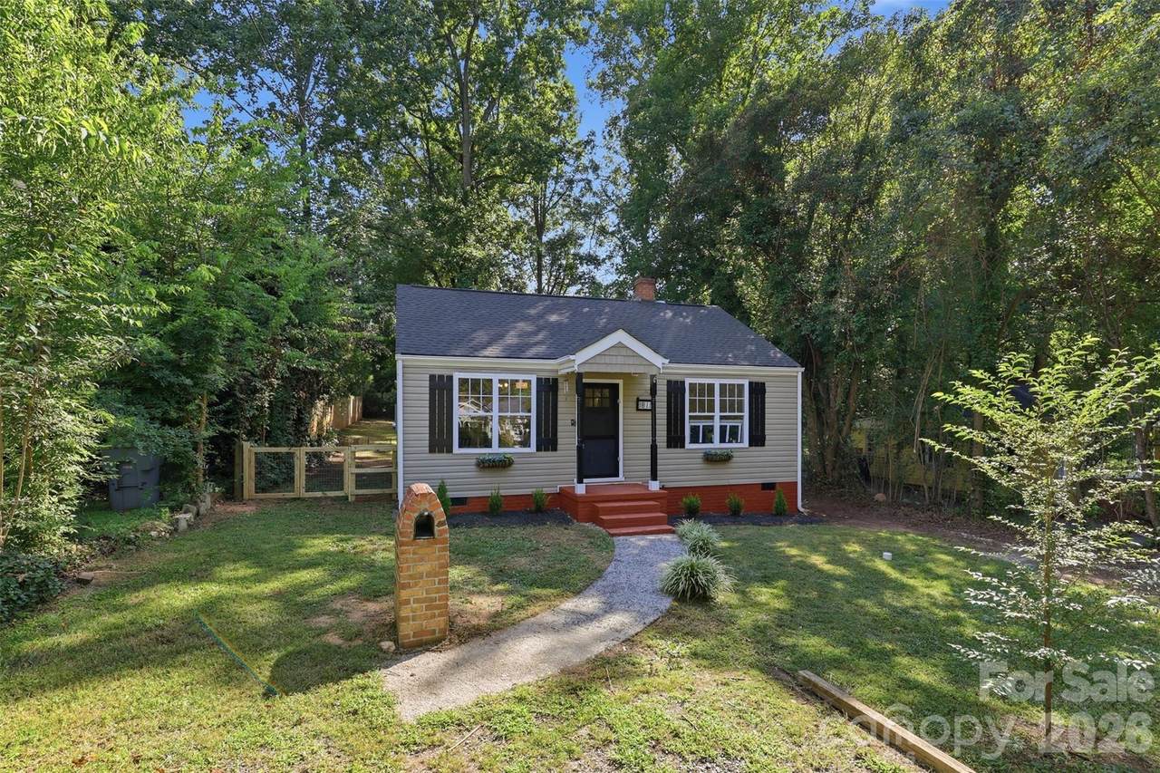 1815 Arnold Drive - Photo 1